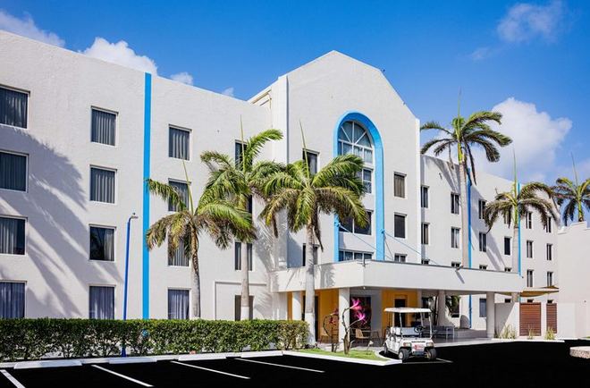 Tryp by Wyndham Aruba — Adults Only